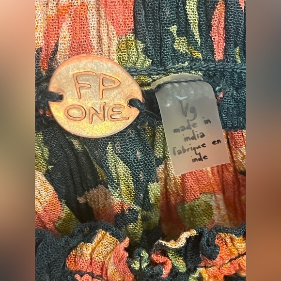 FREE PEOPLE FALL PEASANT MILK MAID TOP LARGE - Picture 4 of 8